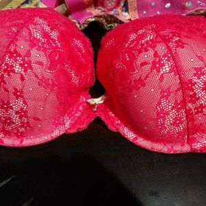 NWOT Lacey Victoria Secret Bra, 36C